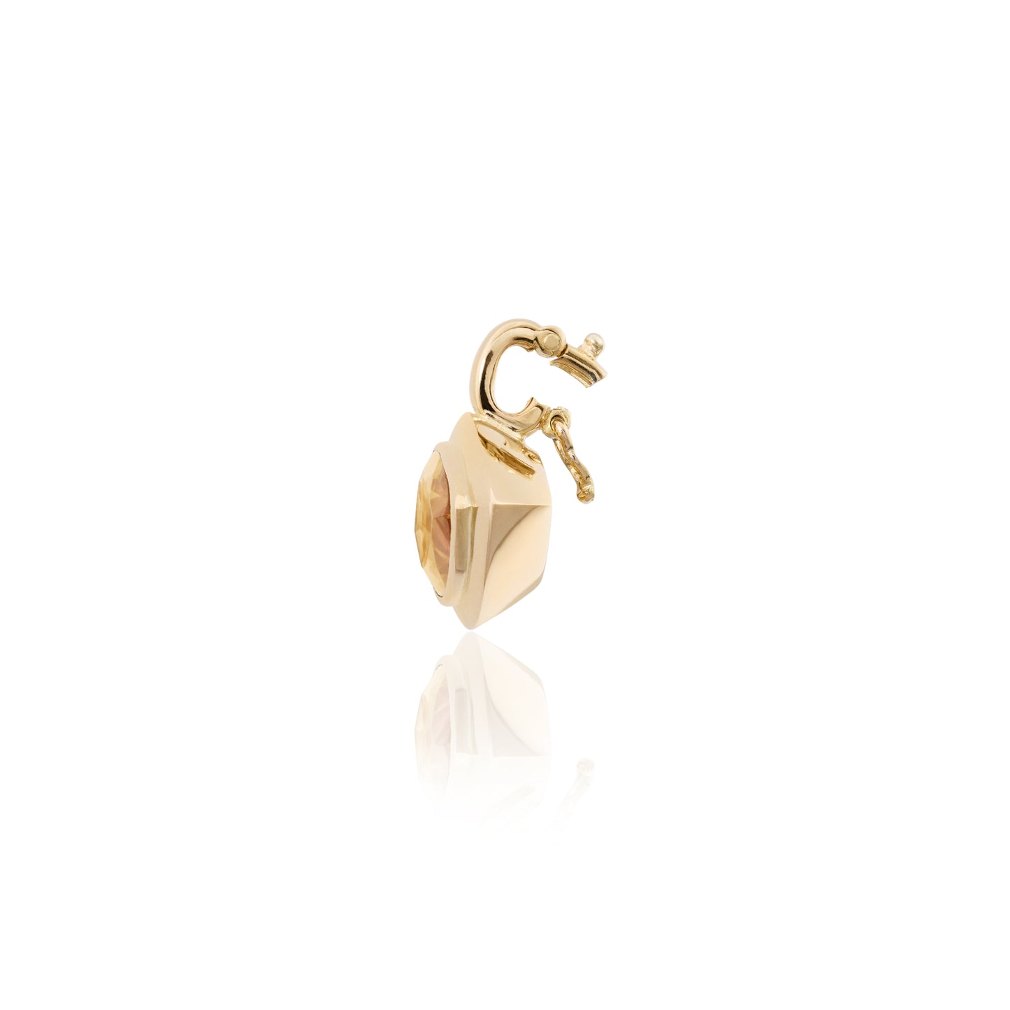 Golden Hour on the Mara Mara Pendant